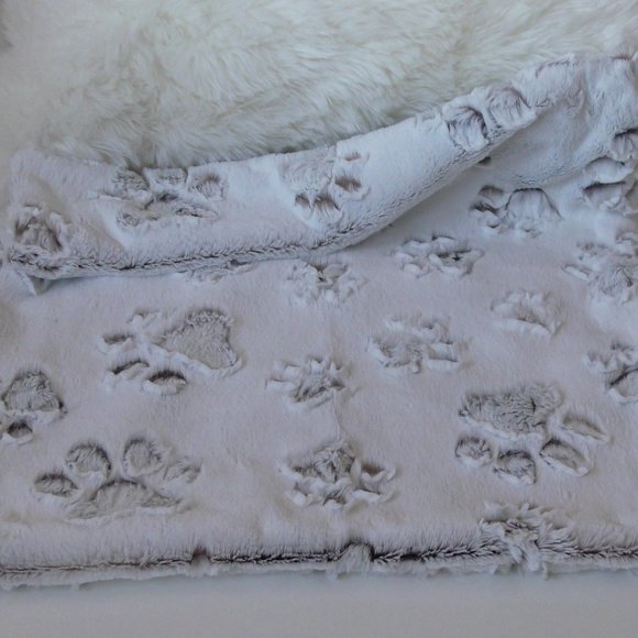 Pet Comforting Calming Blanket - Picture 3 of 6